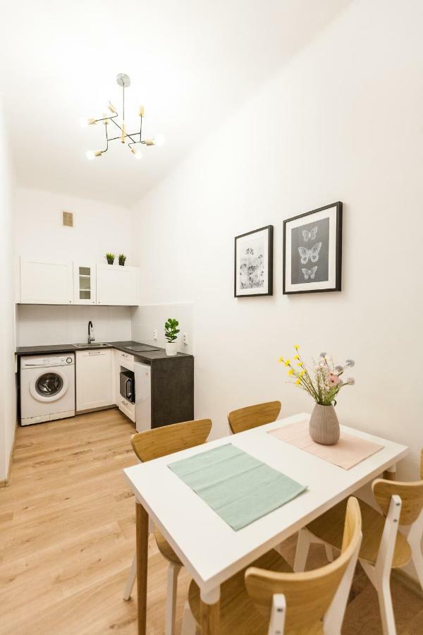 Grodzka 42 Apartment Красков Екстериор снимка